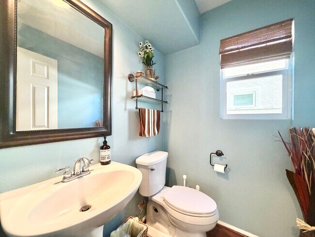 Building Photo - Spacious 4 Bedroom Canyon Hills Retreat with Private Balcony