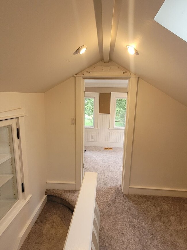 Building Photo - 3 Bedroom 1.5 Bath Cottage-Old Southwest