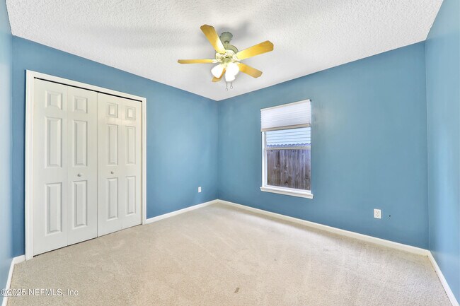 Building Photo - 2462 Creekfront Dr