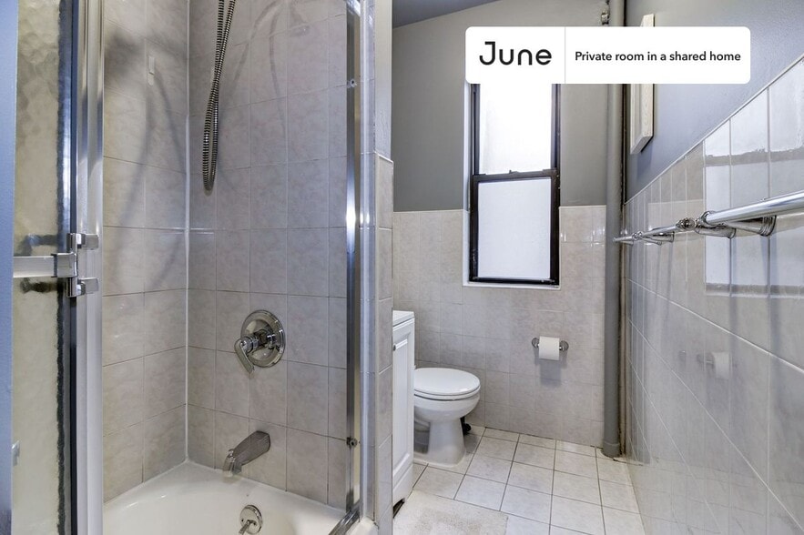 Building Photo - Room in Shared 4 bed/1 bath home in Hamilton Heights