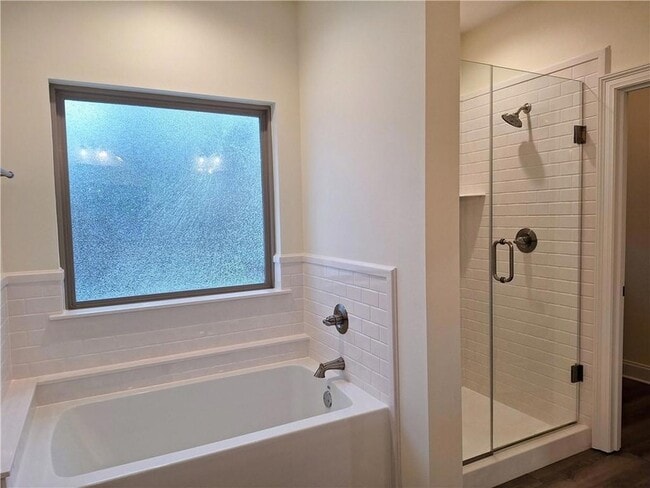 Building Photo - 341 Alan Cir