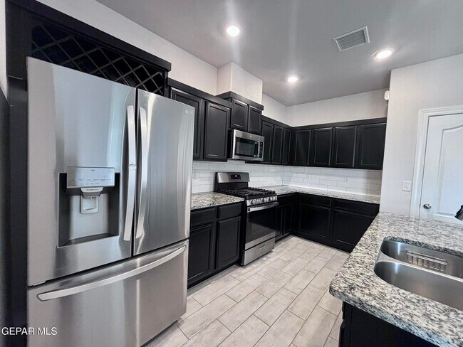 Building Photo - 12241 Desert Sea Ct