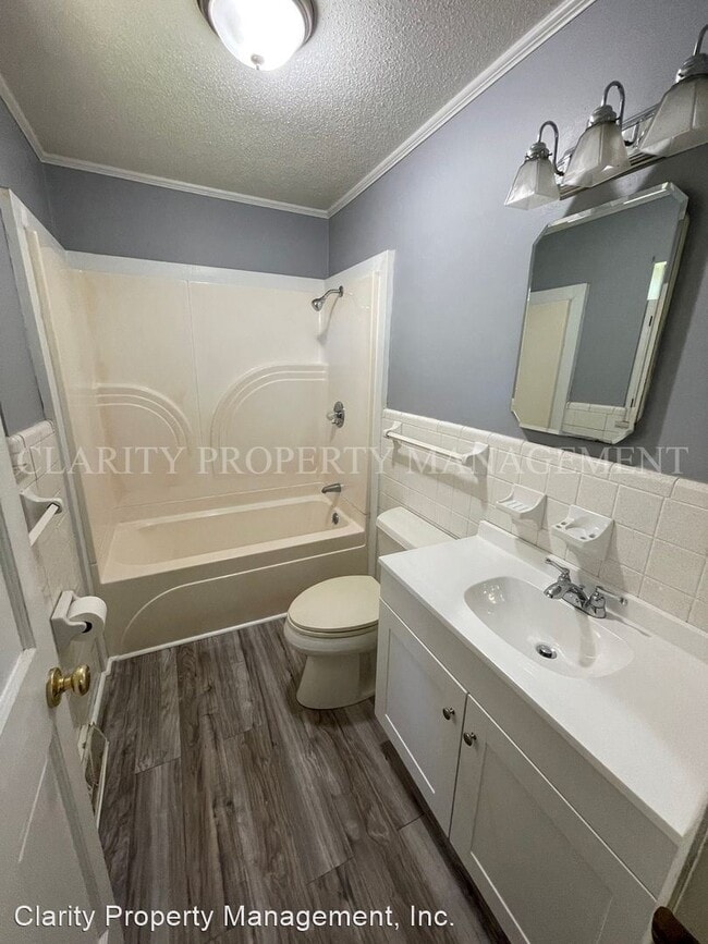 Building Photo - 3 br, 2 bath House - 917 Towanda Trail