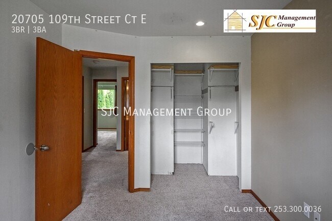 Building Photo - Beautiful 3 bedroom, 2.5 bath, 1800 sq ft ...