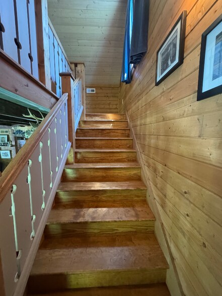 Building Photo - 369 Lawson Rd