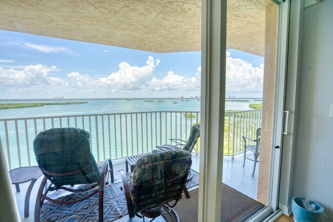 Building Photo - 8771 Estero Blvd