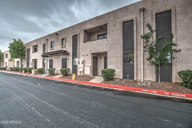 Building Photo - 886 W Galveston St