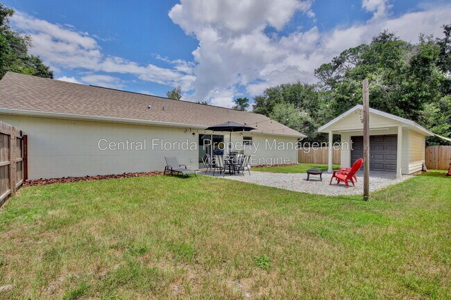 Building Photo - 765 Hendrix Ave