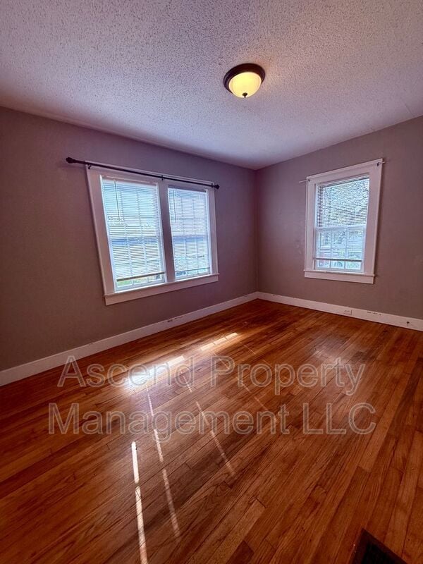 Building Photo - 1307 Moss St