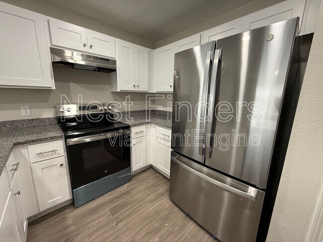 Building Photo - 11454 Oakfield Ct