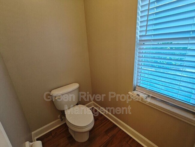 Building Photo - 1505 Majestic View Ln