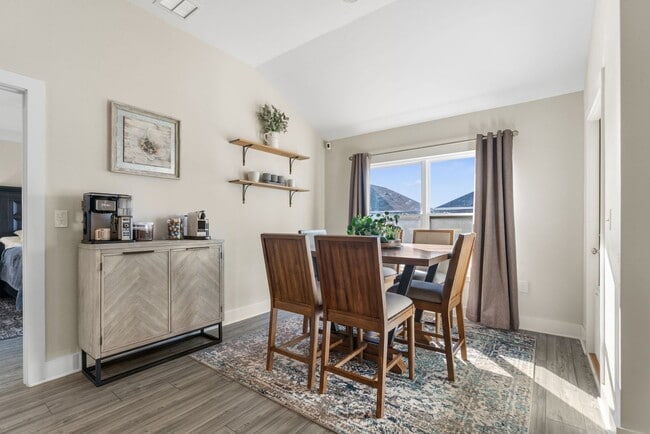 Building Photo - Beautiful Home Near Tyndall AFB