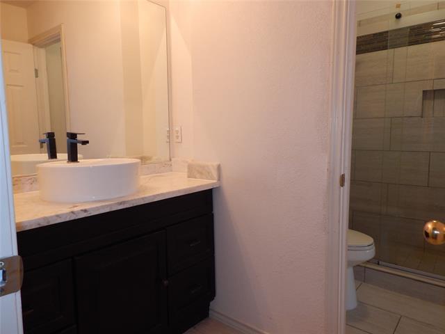 Building Photo - 2500 Coolwater Dr