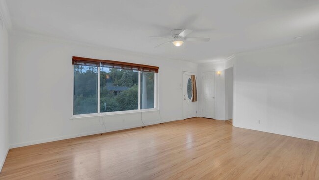 Building Photo - Lovely Home in San Jose near scenic Alum Rock! 2 Bedroom 2 Bath plus 1 Bed/1 Bath ADU