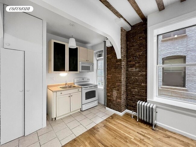 Building Photo - 528 W 152nd St