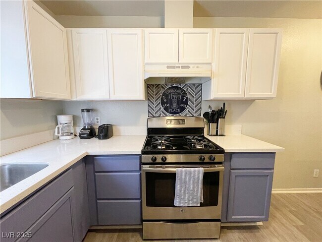 Building Photo - 1617 Cordoba Ln