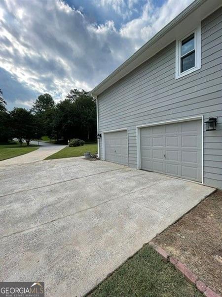 Building Photo - 4494 Coventry Way NE