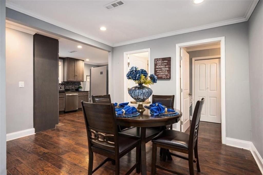 Building Photo - 3479 Thompson Dr NW