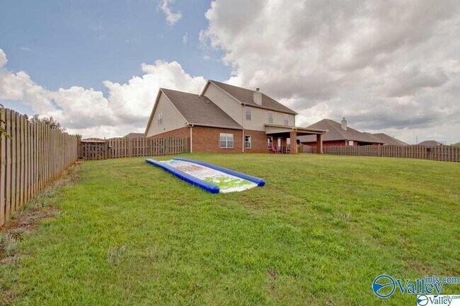 Building Photo - 705 Tide Creek Dr SW