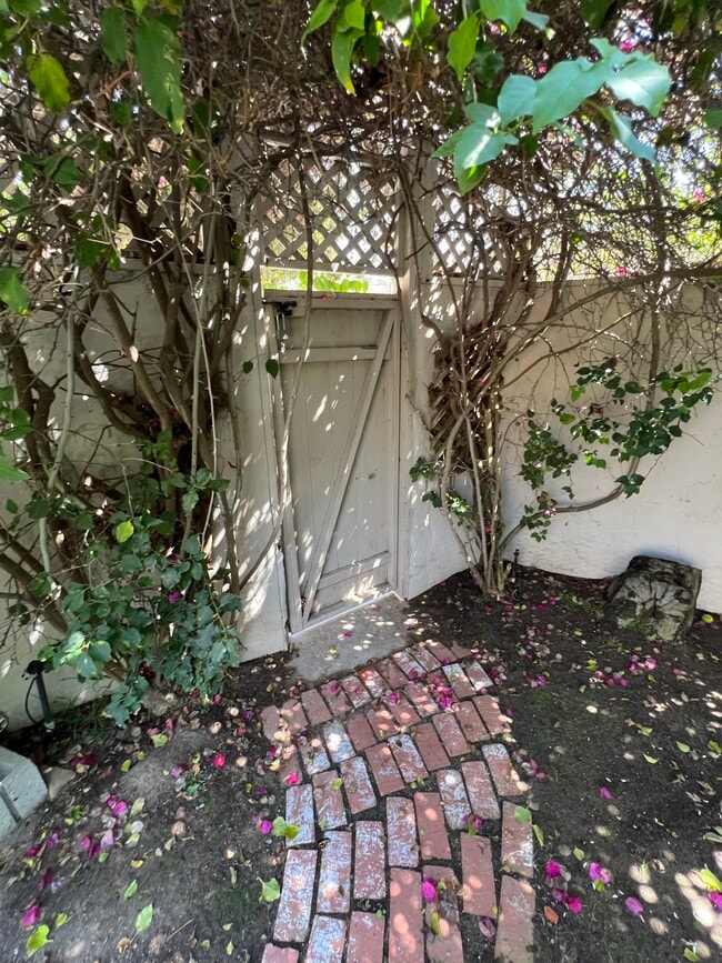BACK YARD DOOR - 2441 10th St