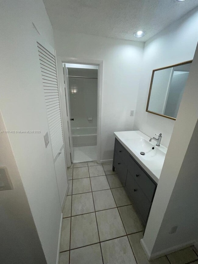 Building Photo - 13796 SW 149th Cir Ln