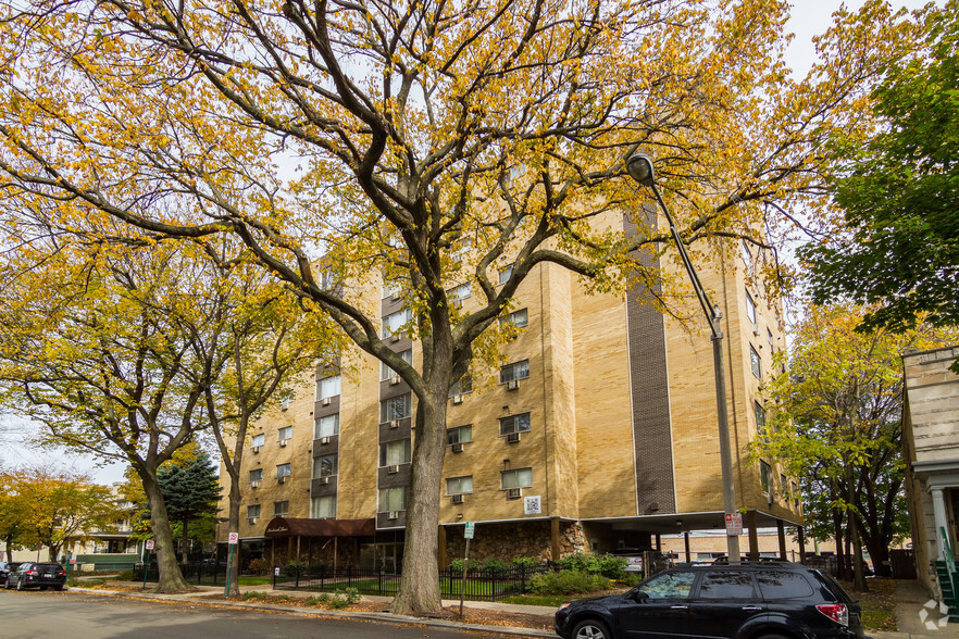 Primary Photo - Kenilworth Towers