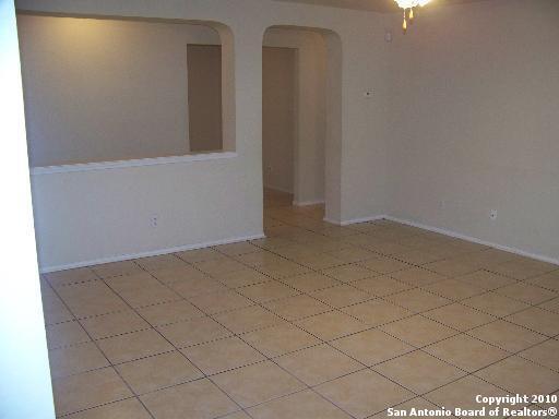 Building Photo - Just Reduced...Convenient floorpan and loc...