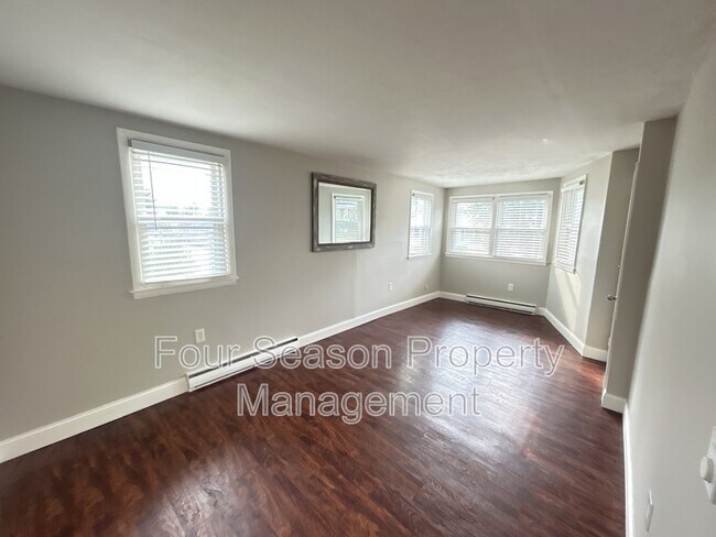 Building Photo - 419 Linganore Ave