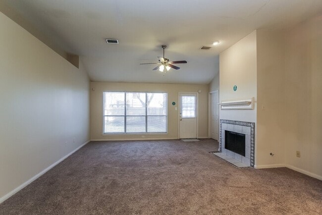 Building Photo - 31164 N Head Dr