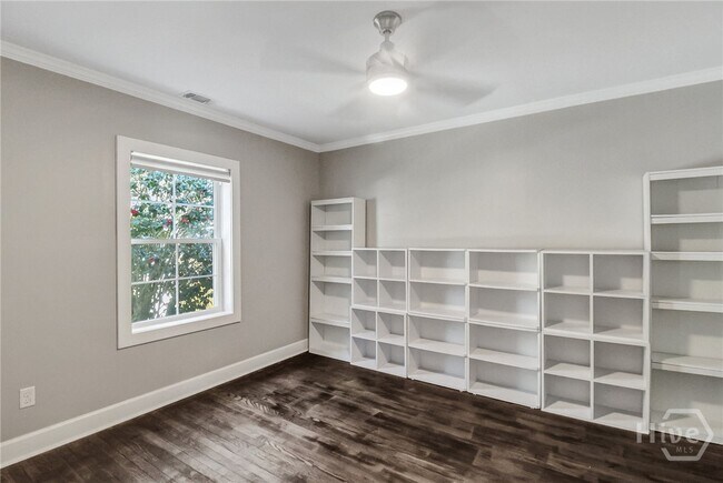 Building Photo - 228 E 60th St