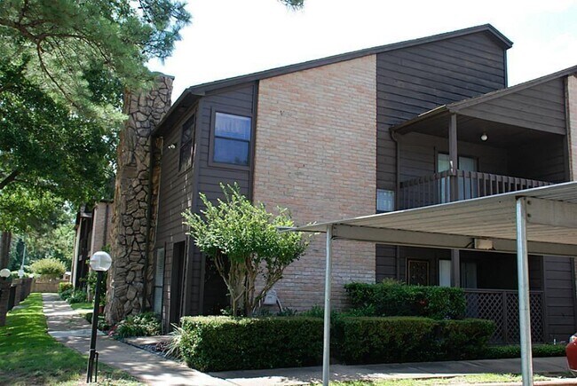 Primary Photo - 12755 Mill Ridge Dr