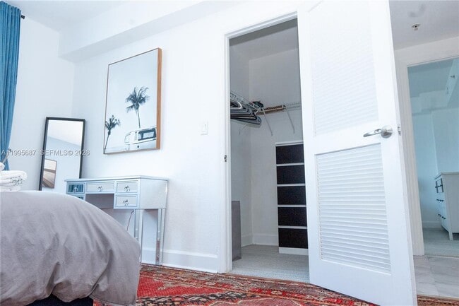 Building Photo - 7501 E Treasure Dr