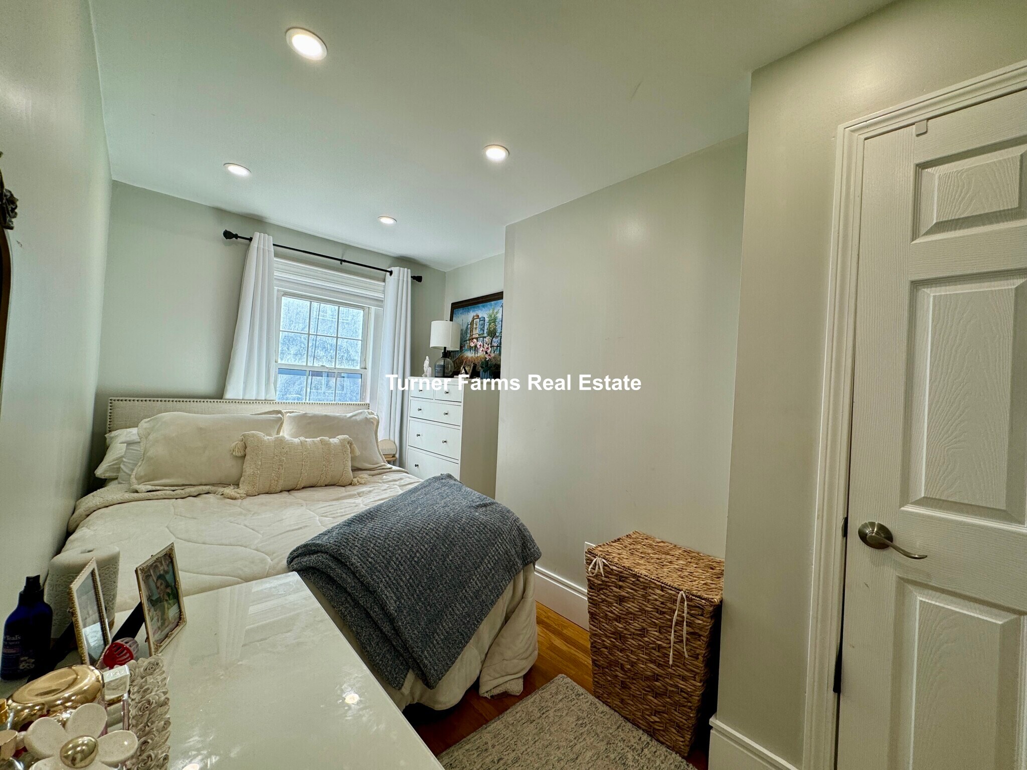 Building Photo - 91 Hudson St