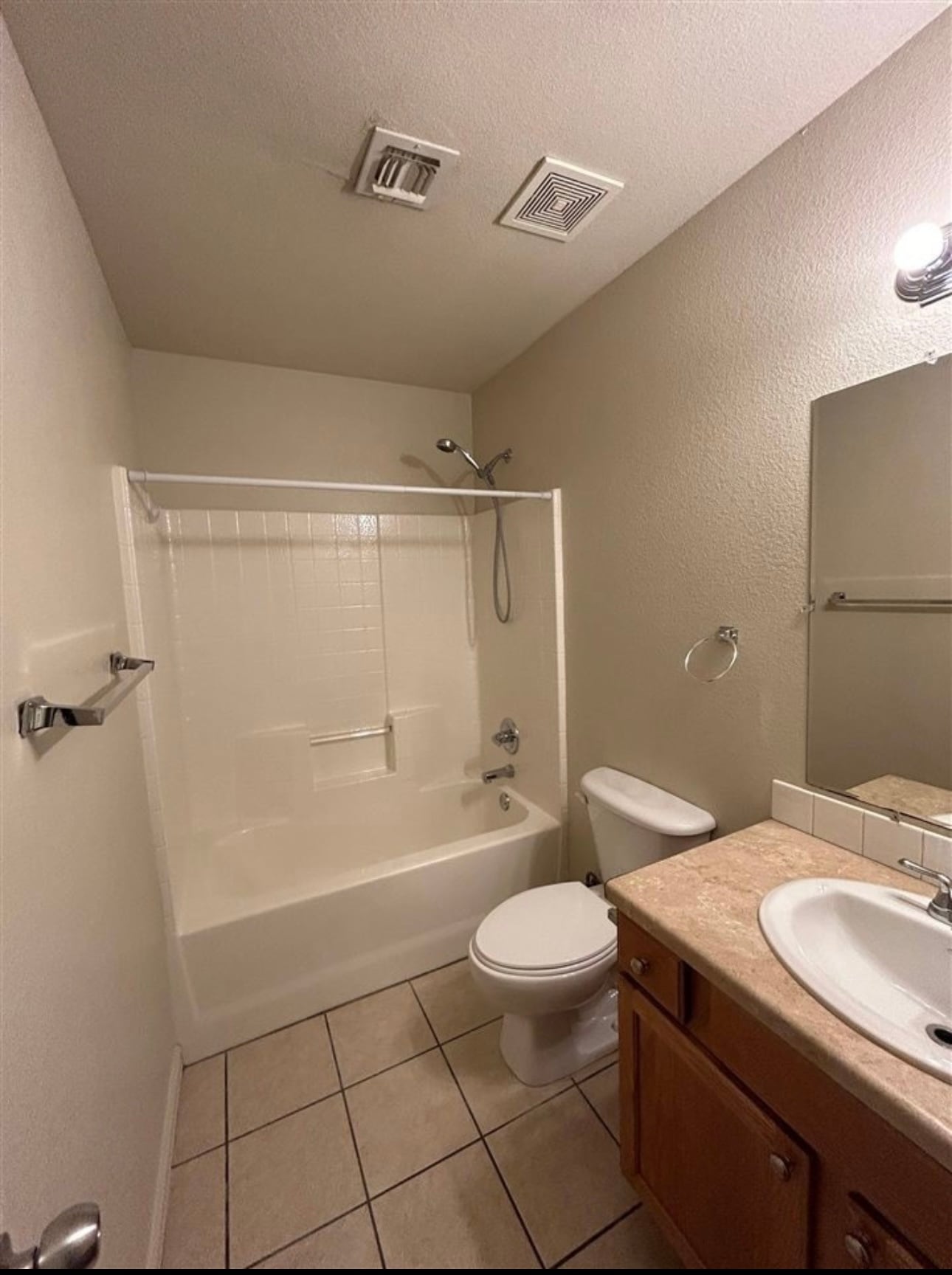 Building Photo - 1202 SW 25th St