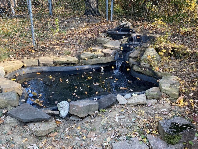 Building Photo - *Beautifully Updated & Charming 3BD/1BA Single-Family Home Available in West Mifflin*