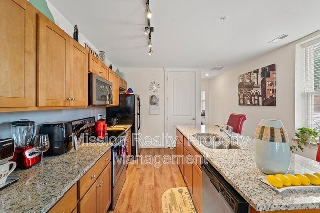 Building Photo - 4307 Fountain Square Plaza