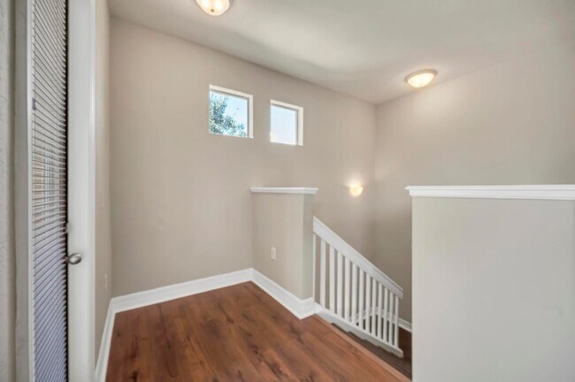 Building Photo - 40 SE Sedona Cir