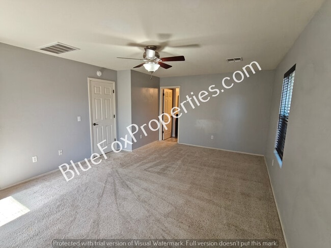 Building Photo - 8012 E Cabinet St