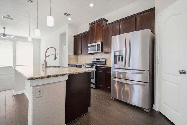 Building Photo - "Charming 3-Bedroom Oasis with 2 Baths in ...