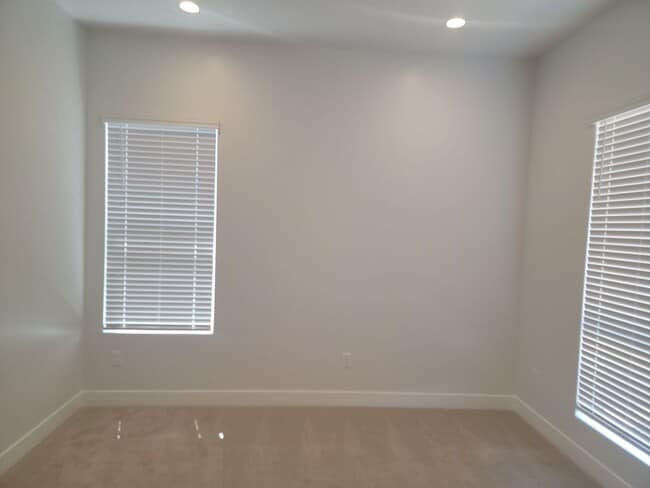 Building Photo - 65 Dakar Ln