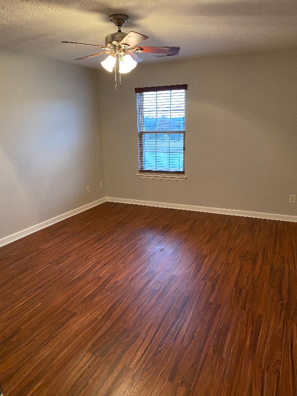 Building Photo - 2709 Crownpoint Dr