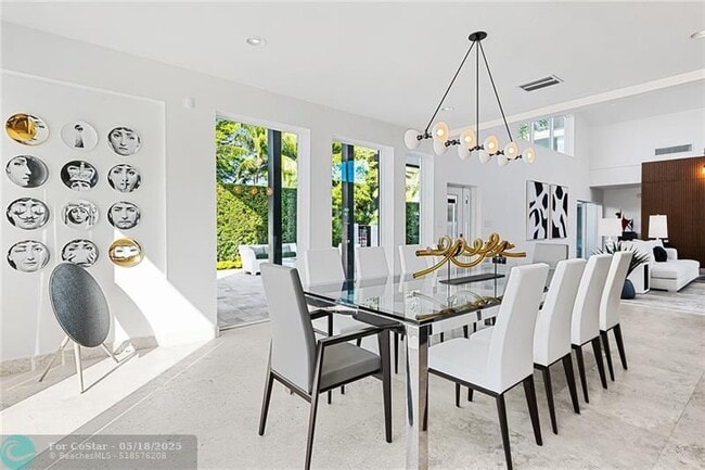 Building Photo - 2416 Bayview Dr