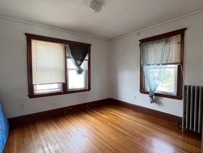 Building Photo - 17 Cheriton Rd