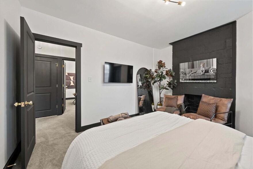 Building Photo - 286 Taylor Ave