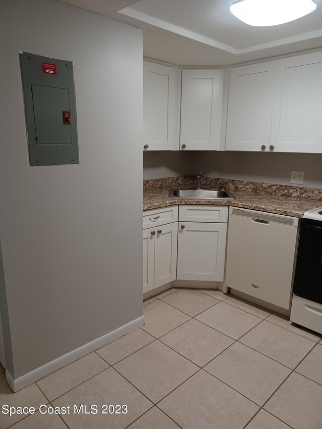 Building Photo - 1698 Sunny Brook Ln