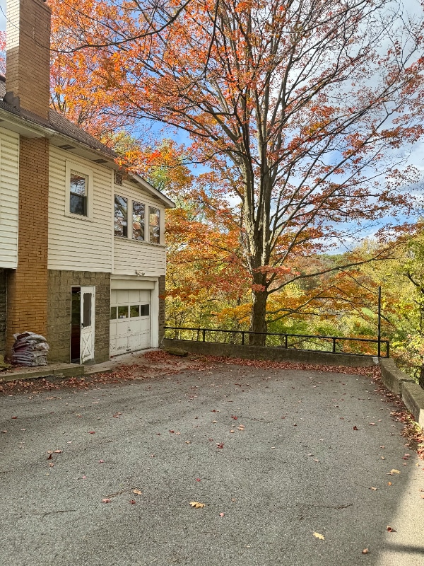 Building Photo - 1629 Old Brodhead Rd