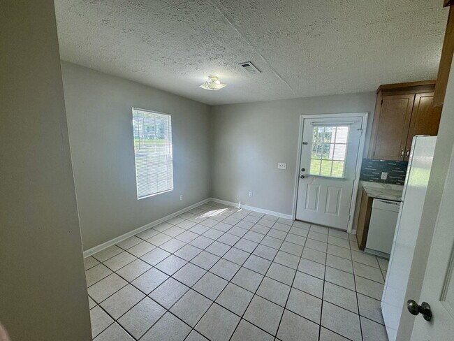 Building Photo - Charming 3BR/2BA home in Dothan, AL - Appl...