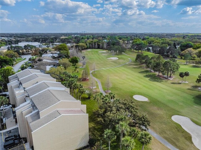 Building Photo - 13618 Greenfield Dr