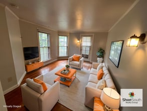 Building Photo - Updated 1 bed 1 bath apartment in Heritage Hill