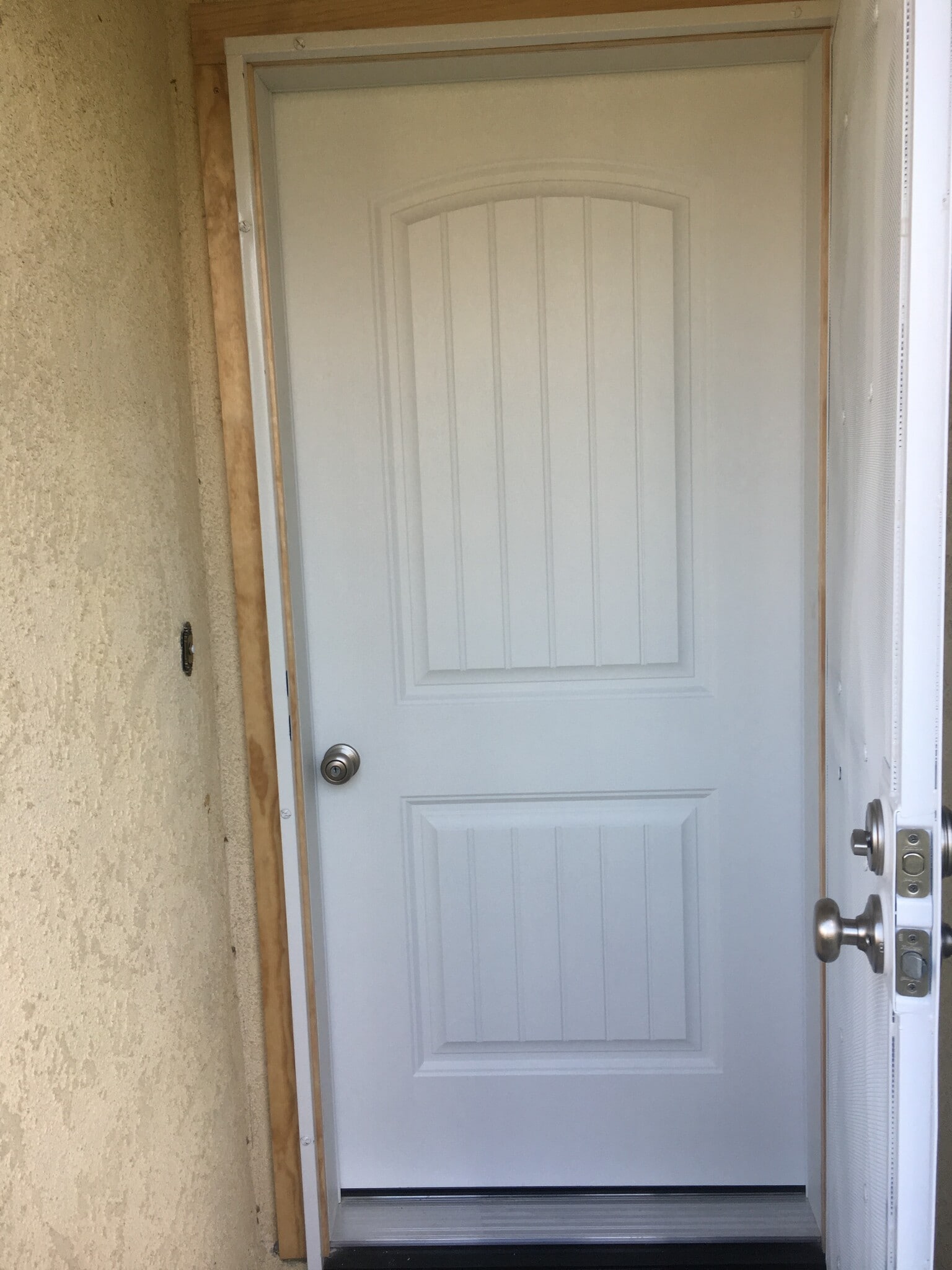 Front Door - 126 N La Plaza